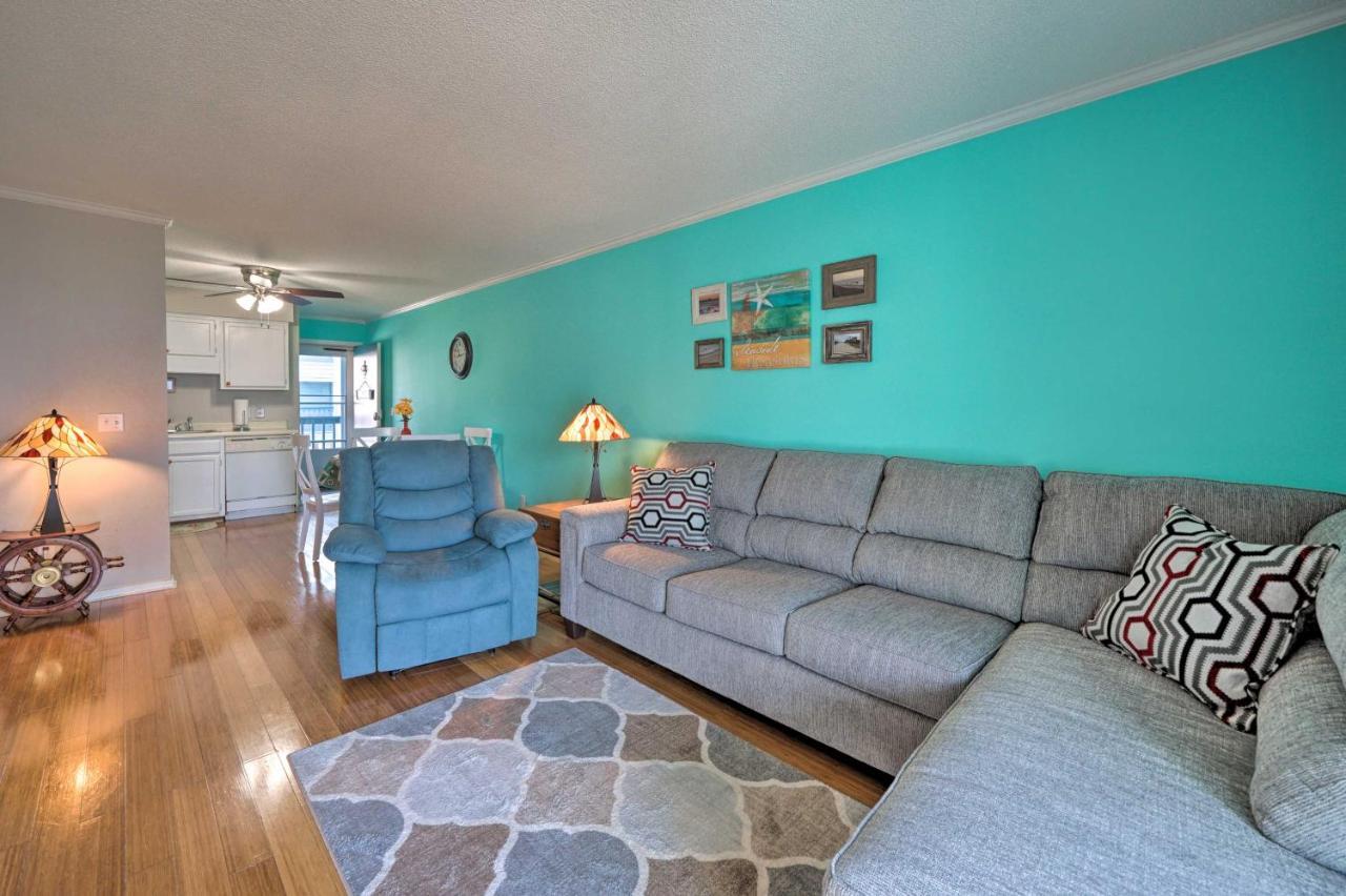 Condo With Balcony And Pool Walk To 2 Beach Accesses! Carolina Beach Exterior photo