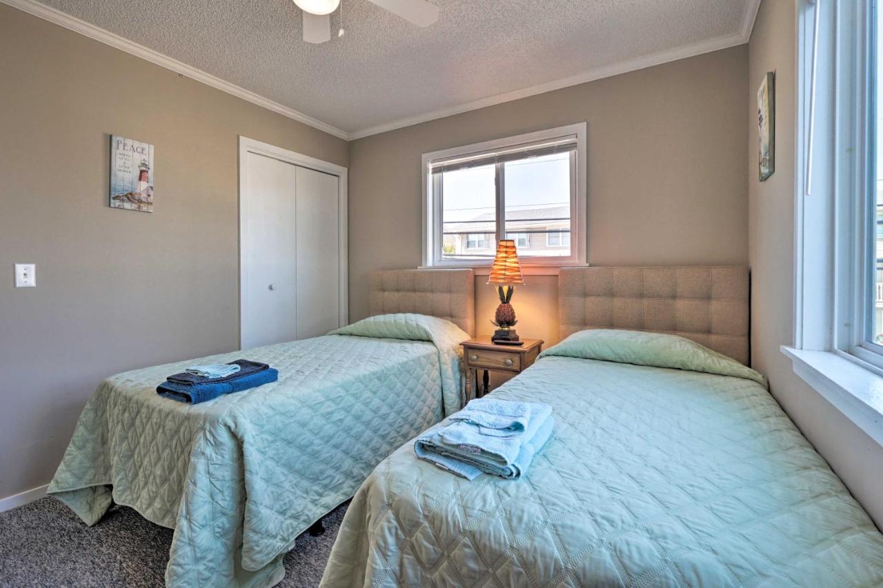 Condo With Balcony And Pool Walk To 2 Beach Accesses! Carolina Beach Exterior photo